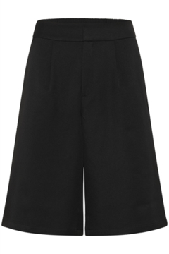 Culture Benedichte Shorts